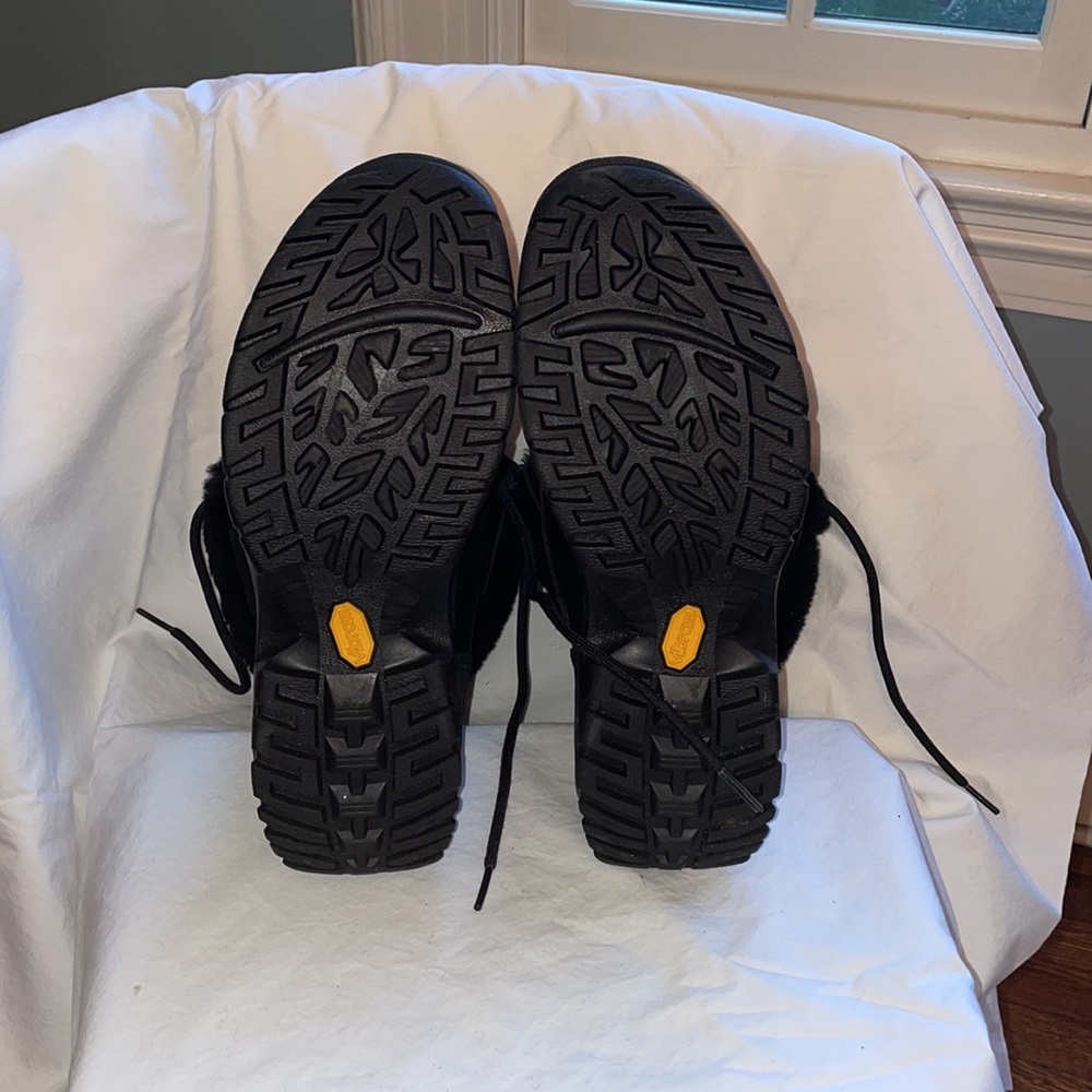 Ugg Vibram Winter Boot - image 3